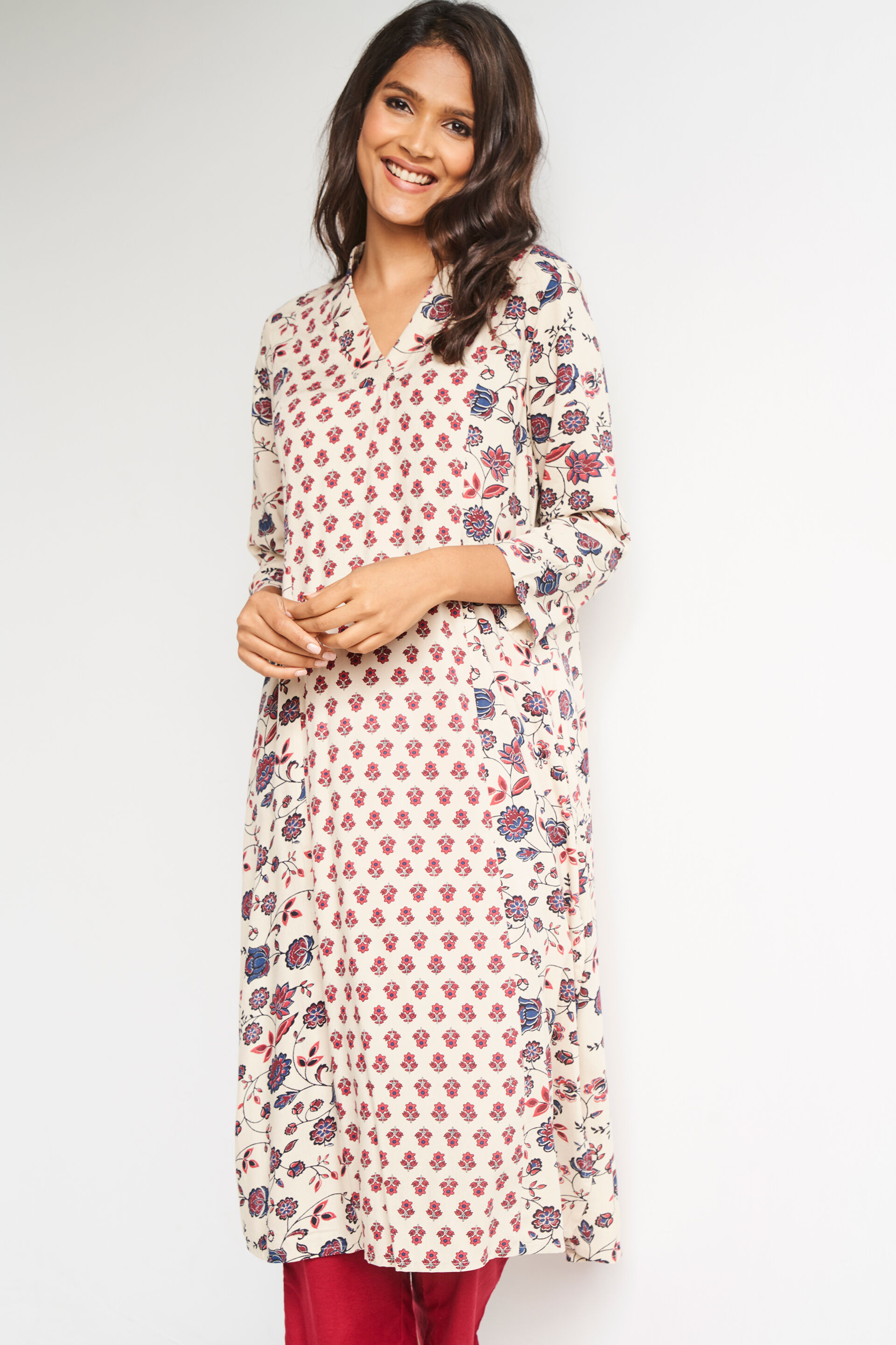 Beige Floral Straight Slip-On Kurta, Beige, image 3
