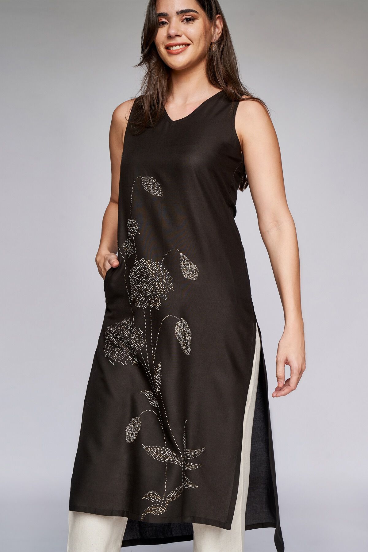 1 - Black Floral Straight Kurta, image 2