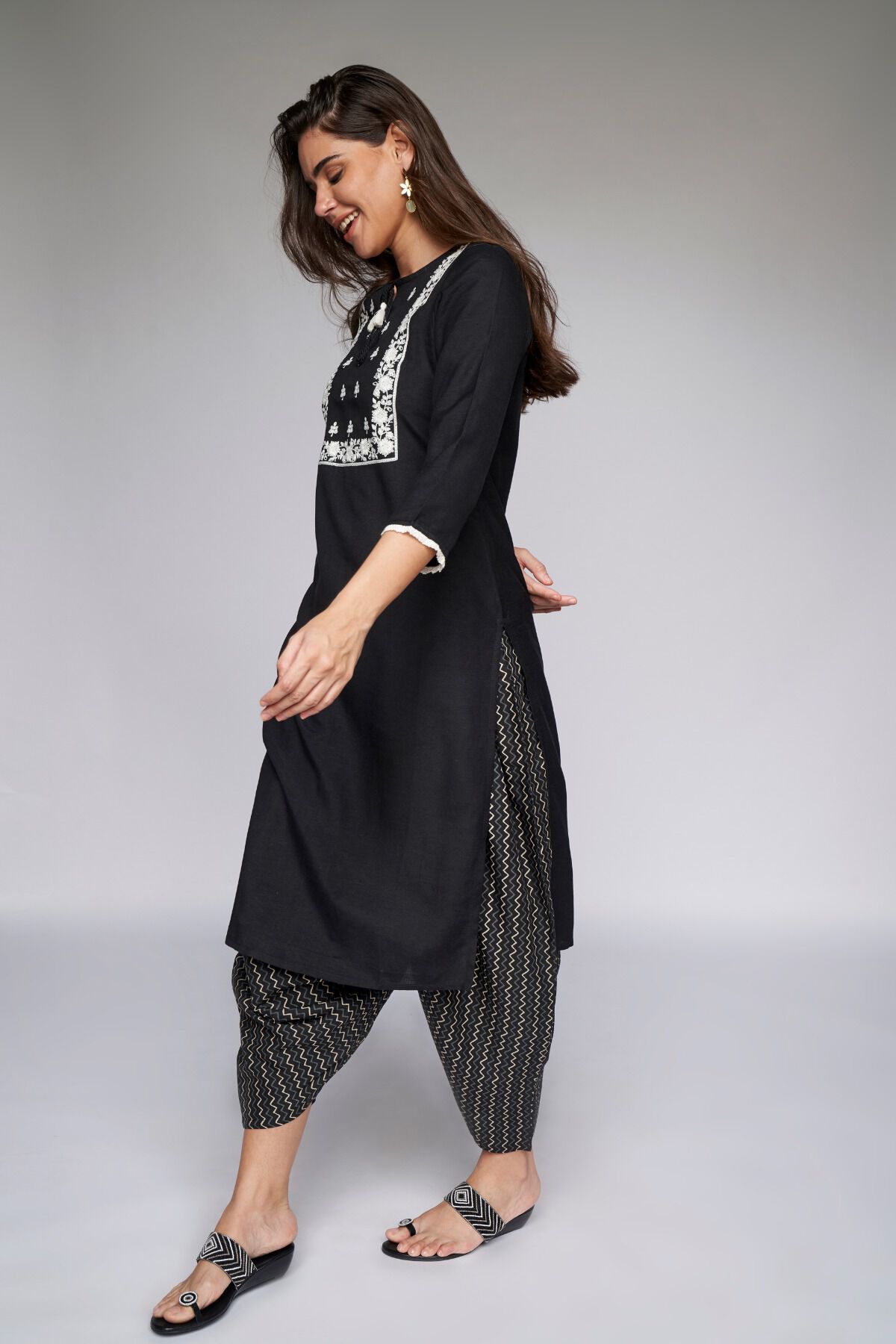 2 - Black Chevron Bottom, image 3